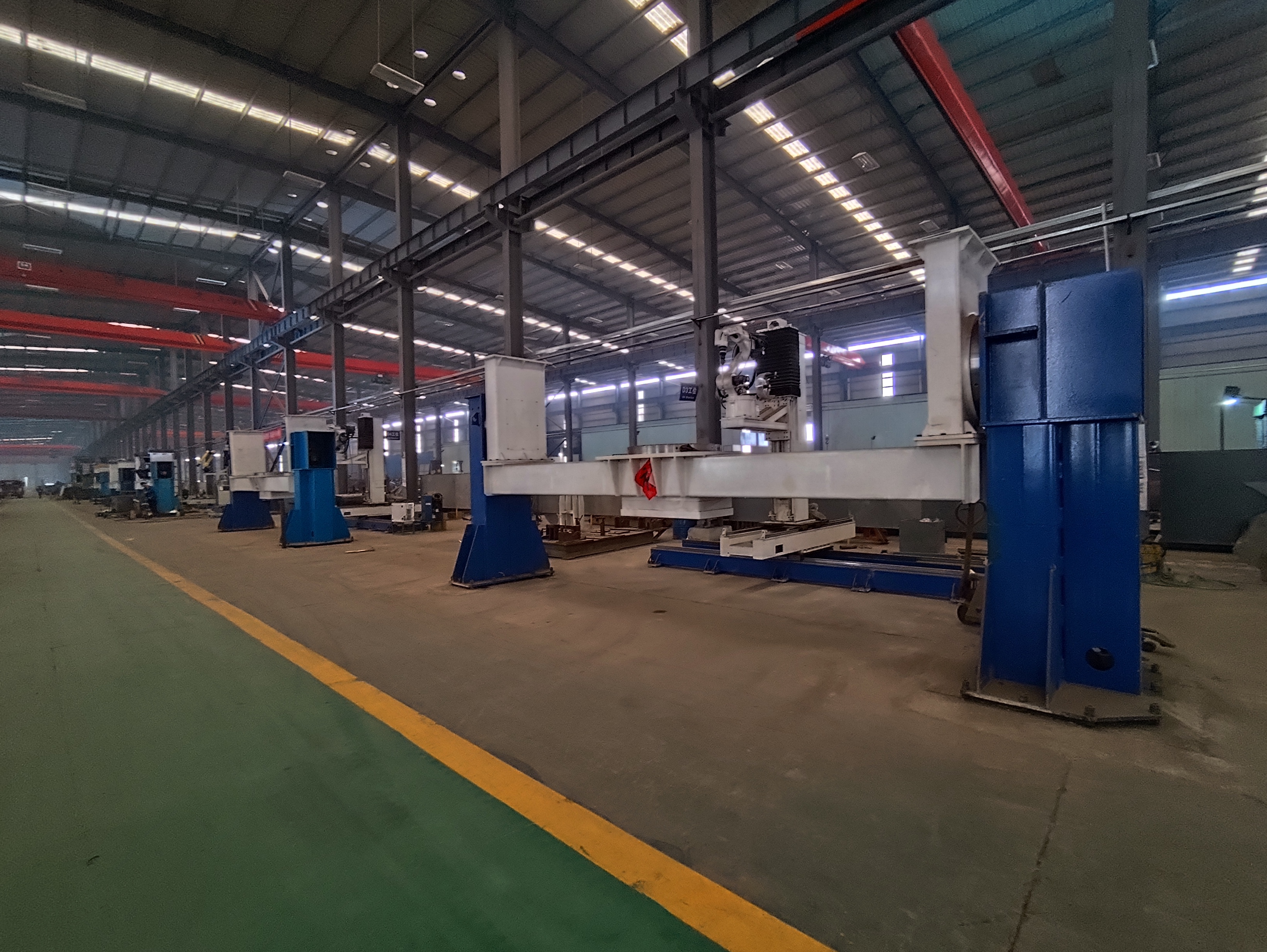 „Új dolgozók” a gyártósoron